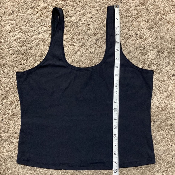 Parade Universal scoop neck tank top - Picture 3 of 5